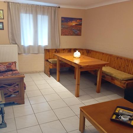 Appartamento Antonia Family House Near Airport Pórto Ráfti Esterno foto