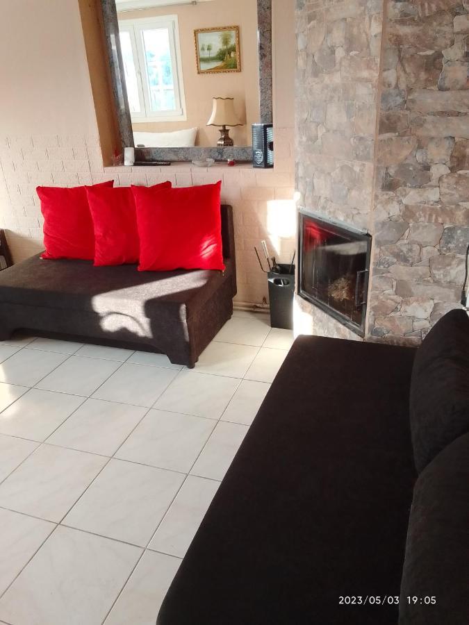 Appartamento Antonia Family House Near Airport Pórto Ráfti Esterno foto